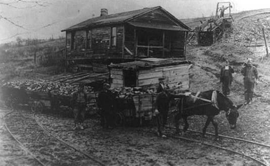 horse_railway_in_coal_mine